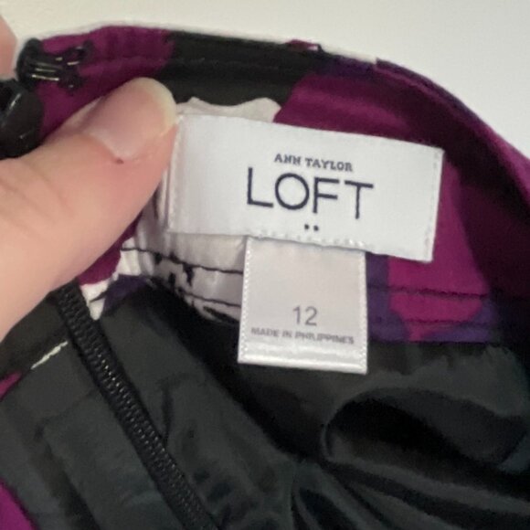 Ann Taylor LOFT Knee-length Floral Skirt (size 12) - EUC - Picture 3 of 3